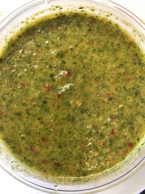 Schug Sauce, Schug Recipe, Mediterranean Sauce, Greek Sauce, Baked Salmon Lemon, Jewish Cuisine, Green Chili Peppers, Creamy Pesto, Green Sauce