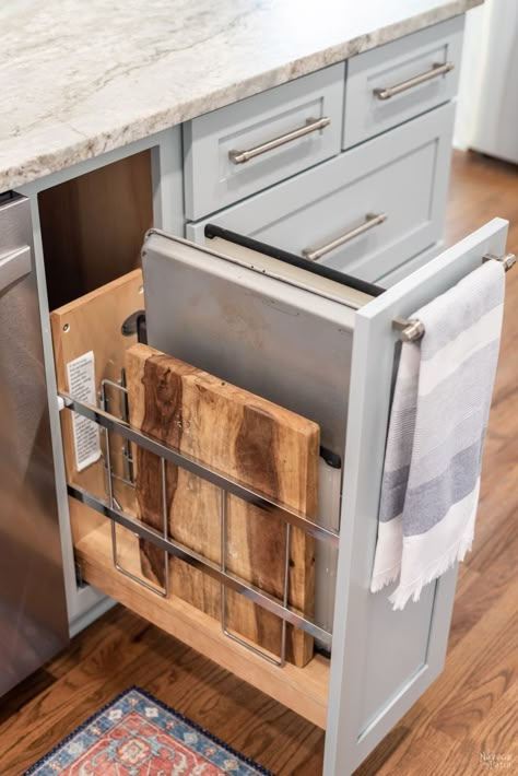 Island Cabinets Storage, Must Haves In Kitchen Island, Best Kitchen Island Storage Ideas, Large Kitchen Island Storage Ideas Layout, Kitchen Cabinet Must Haves Drawers, Must Haves Kitchen Remodel, Beside Stove Storage, Kitchen Special Features, Custom Home Storage Ideas