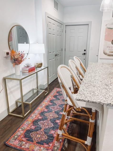 Upgrade Old Apartment, Modern Girly Apartment, College Apartment Entryway, Neutral Apartment With Pops Of Color, Cute Apartment Dining Room, Cute College Apartment Ideas Kitchen, Vibrant Apartment Decor, Girly Apartment Ideas Kitchen, Post Grad Apartment Aesthetic