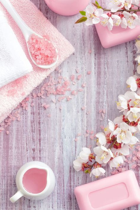 Pamper ideas and inspiration for Kat Dever #wellbeing #selfcare #pamper #baths #nails #health #mentalhealth #relaxation Spa Soap, Spring Spa, Trendy Flowers, Pink Spring, Colorful Table, Wall Art Canvas Painting, Everything Pink, Jolie Photo, Flower Backgrounds