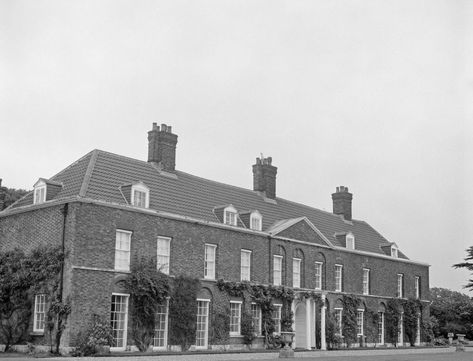 Anmer Hall, 1973 Dumfries House, Sandringham House, Dolphin House, Anmer Hall, Crown Estate, Royal Lodge, London Residence, Sandringham Estate, Thatched House