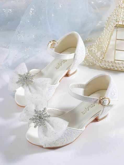 Pretty Shoes High Heels, Princess Sandals, Mens Sandals Fashion, High Heels Classy, Party High Heels, Beaded Shoes, Flower Girl Shoes, High Heeled Sandals, Gorgeous Heels