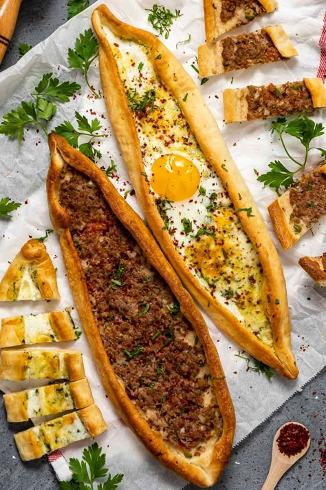 Pide is a Turkish style flatbread pizza that is super tasty with various toppings. Easy to make at home. #pide #turkishpide #turkishpizza #turkishfood Pide Recipe, Turkish Snacks, Turkish Flatbread, Chicken Doner, Pride Photoshoot, Snack Recipe Ideas, Turkish Pizza, Pizza Roll, Turkish Breakfast