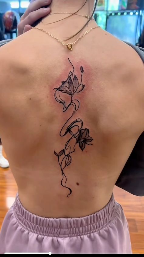 Asymmetrical Back Tattoo Women, Low Spine Tattoos For Women, Cute Back Tattoos For Women, Abstract Back Tattoo, Back Tattoos Spine, Small Back Tattoos, Black Rose Tattoos, Tasteful Tattoos, Spine Tattoos For Women