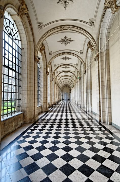 Gallery Hallway, Gray Interiors, Loire Valley France, Castles Interior, Chateau France, Loire Valley, Classical Architecture, France Travel, Versailles