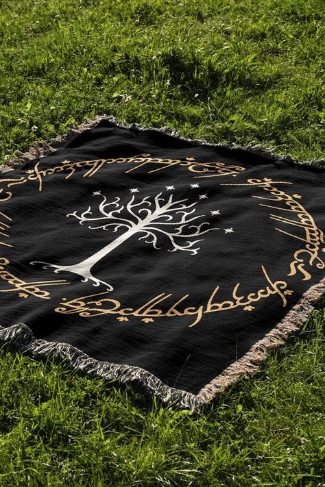 Lotr Gifts, White Tree Of Gondor, Tree Of Gondor, Monogrammed Baby Quilt, Giant Knit Blanket, Baby Boy Monogram, Personalized Baby Quilt, Arm Knitting Blanket, Trending Christmas Gifts