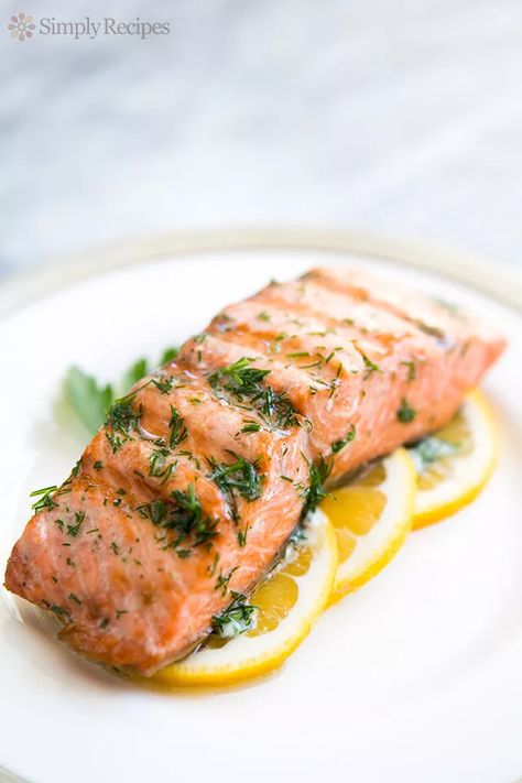 Grilled Salmon With Dill, Sous Vide Salmon Recipes, Dill Salmon Recipes, Sous Vide Salmon, Dill Butter, Salmon With Dill, Delicious Salmon Recipes, Dill Recipes, Dill Salmon