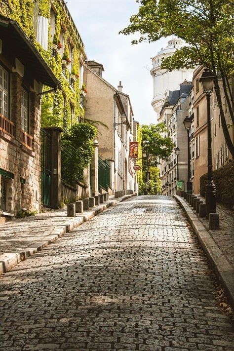 France Street Photography, Monmarte Paris Aesthetic, Paris Street Photography, Paris Streets Aesthetic, Paris Sidewalk, Paris Street Aesthetic, Ethereal City, France Streets, Paris Roads