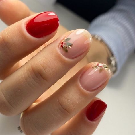 Christmas Gel Nail Ideas, Nail Art Noel, Designs For Short Nails, Red Christmas Nails, Short Gel Nails, Subtle Nails, Christmas Gel Nails, Cute Gel Nails, Festival Nails