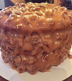 Southern Praline Cake, Pecan Praline Cake, Southern Praline, Praline Cake, Praline Recipe, Caramel Icing, Pecan Cake, Pecan Recipes, New Cake