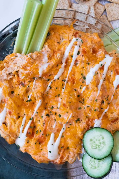 Healthy Buffalo Chicken Dip with Greek Yogurt | The Michigan Dietitian Veggie Buffalo Chicken Dip, Low Fat Dips Appetizers, High Protein Meals With Greek Yogurt, Healthy Greek Yogurt Dip, High Protein Buffalo Chicken Dip, Chicken Salad With Greek Yogurt, Greek Yogurt Chicken Recipes, Dip With Greek Yogurt, Healthy Buffalo Chicken Dip