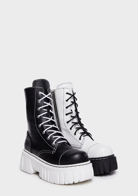 Mismatched Clothes, Rave Shoes, Black And White Boots, Current Mood Clothing, Goth Stuff, Heavy Breathing, Diy Vetement, White Boots, Current Mood