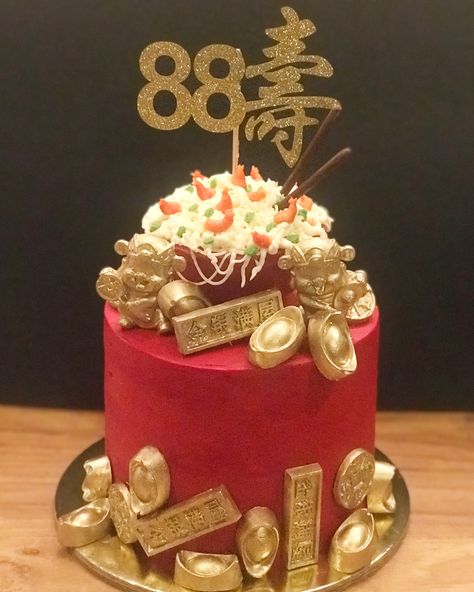 Chinese Birthday Cake, Chinese New Year Desserts, Cny 2024, Chinese Birthday, Cake Book, Chinese Cake, 80 Birthday, 90th Birthday Cakes, Chinese Theme