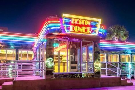 Retro Diner Exterior, Sims 4 Diner, Diner Exterior, Wine Chart, Diner Aesthetic, Retro Architecture, American Dinner, Oasis Springs, Old Structures