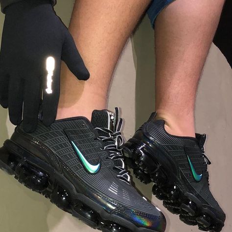 Vapour Max Nike, Vapor Max, Nike Vapormax, Cute Nike Shoes, Fresh Shoes, Nike Vapor, Air Max Women, Cute Nikes, Nike Air Max Plus