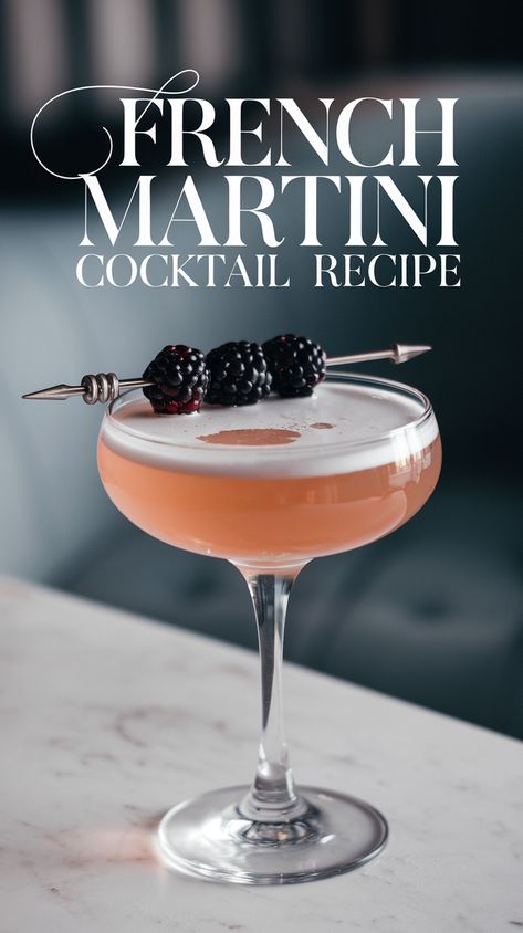 French Martini | Where Tiana Travels Classic French Cocktails, Dinner Party Cocktail Recipes, Pitcher Martini Recipe, Different Cocktails, Batch Martini Recipes, Classic Cocktails Recipes, Martini Birthday Theme, Best Martini Recipe, Flirtini Cocktail