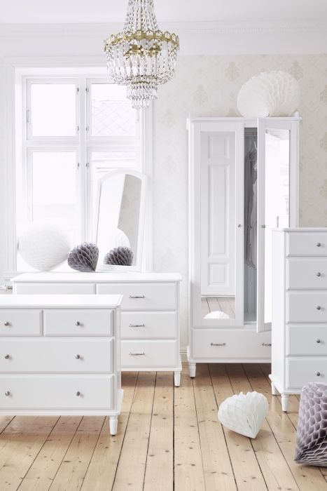 Create a beautiful and peaceful bedroom look with the classic TYSSEDAL series. Designed by Ebba Strandmark, the series features a bed frame, a wardrobe with mirror doors, differently sized chests of drawers and a bedside table. Ikea Tyssedal, Shabby Chic Bedroom Furniture, Peaceful Bedroom, White Chest Of Drawers, Ikea Bedroom, Inexpensive Furniture, Bedroom Furniture Beds, Small Decor, Bedroom Storage