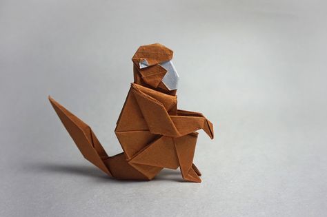 Monkey by ob猫 3d Monkey Craft, Origami Monkey Easy, Monkey Diorama, Mobil Origami, Paper Monkey, Origami Jungle Animals, Origami Monkey, 3d Monkey, Monkey 47