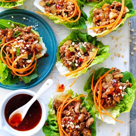 Pork San Choy Bow Recipe | myfoodbook | Chinese mince lettuce wraps Easy Mince Recipes, San Choy Bow Recipe, San Choy Bow, Easy Home Recipes, Tasty Meatballs, Mince Recipes, Sweet Chilli Sauce, Easy Pork, Lettuce Wraps