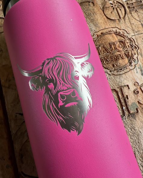 ☑️ Visit www.etchlaserengraving.com.au to customize your own YETI & Frank Green 🎨 Our online customizer gives you live previews, so you can design with confidence. Get yours today! Link in bio! #customdrinkware #personalized #laserengraving #etchlaserengraving #yeti #customdesign #customyeti Custom Yeti, Can Design, Etching, Laser Engraving, Custom Design, Canning, Green, Instagram, Design