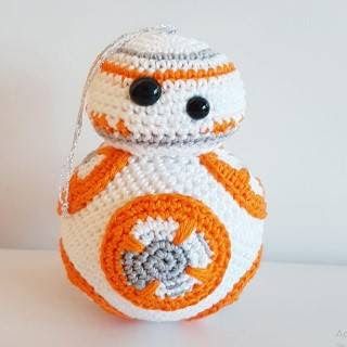 PATRONES AMIGURUMI: BB-8 STAR WARS AMIGURUMI 27923 Star Wars Amigurumi, Minion Crochet Patterns, Star Wars Crochet, Star Wars Bb8, Crochet Christmas Decorations, Bb 8, Crochet Stars, Christmas Bauble, Amigurumi Free Pattern