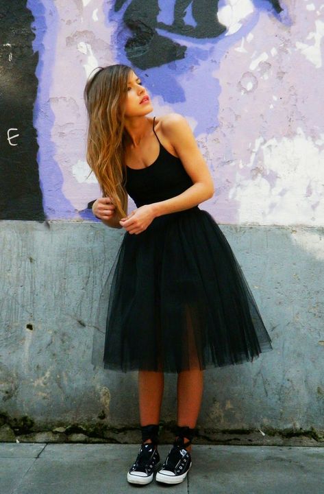 Tutus and Converse Tulle Skirt Outfits, Black Tulle Skirt Outfit, Tutu Skirt Outfit, Tulle Outfit, Dress With Converse, Black Tulle Skirt, Tulle Skirts Outfit, White Tulle Skirt, Tulle Skirt Black