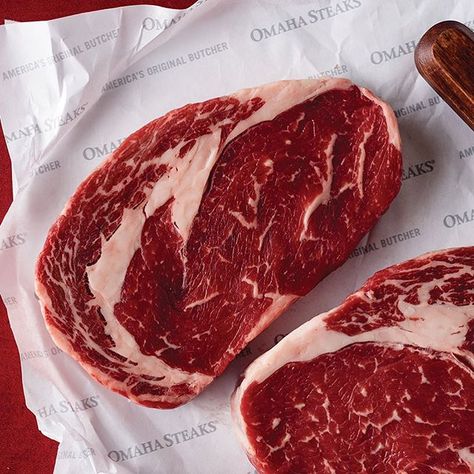 BUTCHER TIP - The spinalis is the coveted cap of the ribeye, also known as the rib crown. The cap sits just above the eye of the primal, has fantastic marbling, and is the most tender and flavorful part of the ribeye with a very juicy texture.⠀ ⠀ Steak Gift, Meat Store, Omaha Steaks, Meat Delivery, Gourmet Food Gifts, Prime Rib Roast, Wagyu Beef, Rib Roast, Beef Cuts