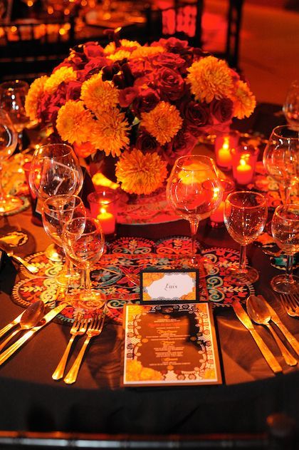 Dia Los Muertos Wedding, Dia De Los Muertos Wedding Ideas Decor, Day Of The Dead Wedding Theme, Dia De Los Muertos Quinceanera Ideas, Dia De Los Muertos Wedding Ideas, Party Table Ideas, Dia De Los Muertos Party Ideas, Hispanic Wedding, Sugar Skull Wedding