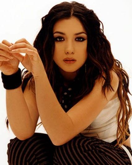 Stacie Orrico, Pop Punk Aesthetic, Hope Sandoval, Michelle Branch, Liz Phair, Just My Imagination, Bohemian Goth, Dark Eyebrows, Boots With Fur