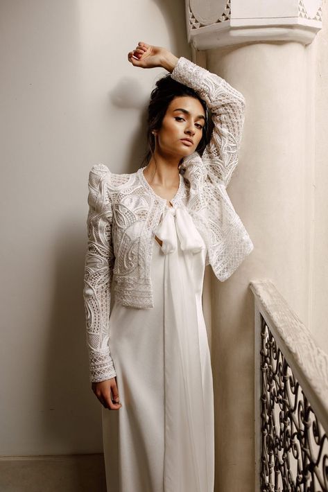 Wedding Dress Jacket, Bride Jacket, Wedding Jackets, Festival Bride, Chic Brides, Moroccan Wedding, Winter Bride, Modern Wedding Inspiration, Bridal Jacket