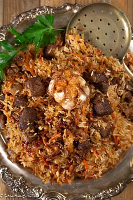 Plov is considered to be the National dish of Uzbekistan and Tajikistan where it called osh. A scrumptious main course for any occasion. Turkmenistan Food, Tajik Food, Azerbaijani Food, Uzbekistan Food, Nepal Food, Russian Dishes, Iranian Cuisine, Iranian Food, Bread Salad