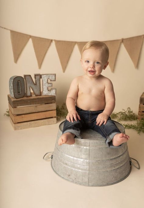 Boy Birthday Pictures, Baby Birthday Photoshoot, Baby Milestones Pictures, Boy Photo Shoot, 1st Birthday Pictures, 1st Birthday Photoshoot, First Birthday Pictures, Milestone Pictures, Baby Photoshoot Boy