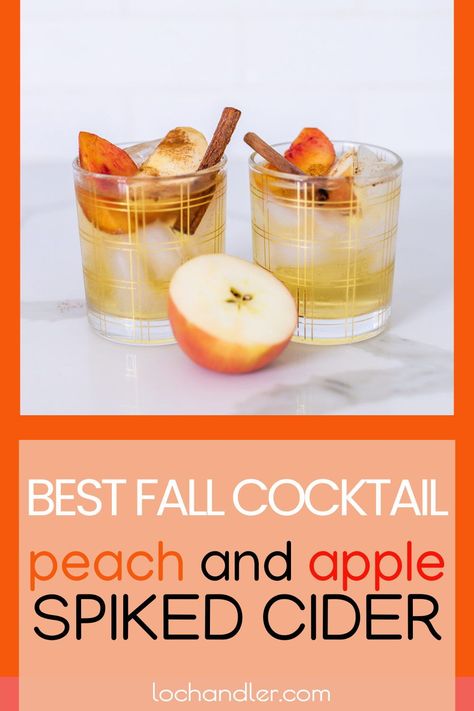 Fall cocktail ideas for party! This is the best Fall alcoholic spiked apple cider recipe! Peach Cider Cocktail, Peach Cider Recipe, Peach Cider, Spiked Apple Cider Recipe, Cider Cocktail Recipes, Baked Brie Appetizer, Spiked Cider, Vodka Cocktails Easy, Spiked Apple Cider