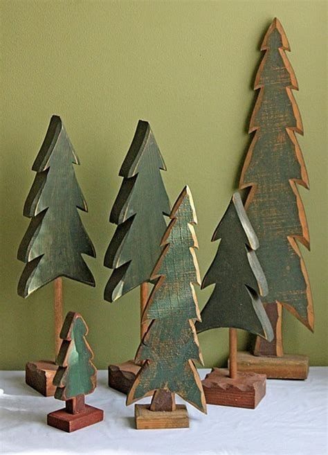 Contemporary Christmas Trees, Wooden Christmas Tree Decorations, Wooden Christmas Crafts, Wooden Christmas Tree, Wood Christmas Tree, Christmas Tree Painting, Christmas Wood Crafts, Natural Christmas, Wooden Christmas Trees