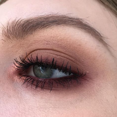 149 curtidas, 6 comentários - Ella Dürkop (@ellamaried_makeup) no Instagram: “I love a grungy smoky eye ‍♀️ #maccosmetics - paint pot in painterly, eyeshadows in texture,…” Makeup Names, Make Up Inspiration, Makeup Tricks, Make Up Looks, Grunge Makeup, Eye Makeup Remover, Makeup Goals, I Love A, Gel Eyeliner