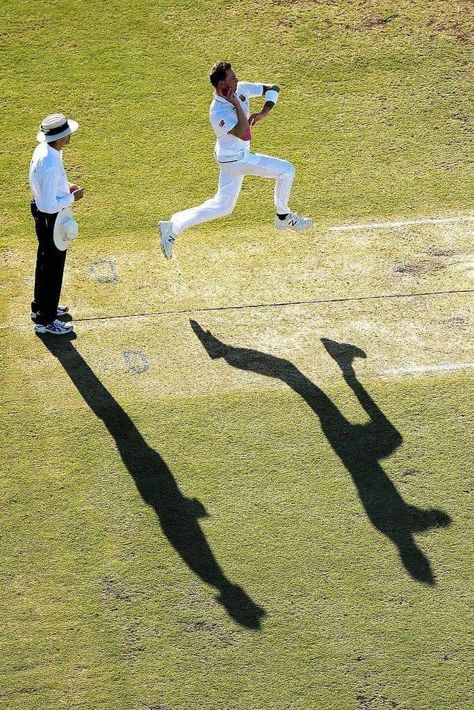 Cricket Bowling, Dale Steyn, Cricket Aesthetic, Cricket Art, Cricket Pitch, Vintage Cricket, Cricket Coaching, Bruce Lee Art, Cricket Player