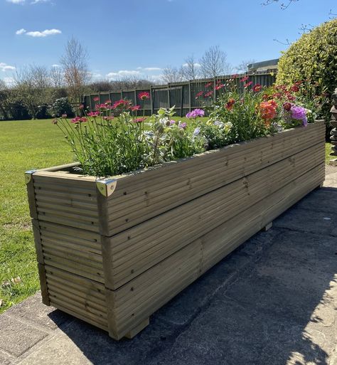 Restaurant Planters, Gazebo Roof, Cedar Fence Posts, Deck Planters, Decking Ideas, Cedar Cladding, Larch Cladding, Outdoor Buildings, Raised Planter