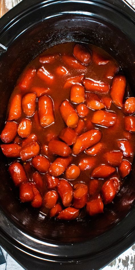 Recipes Hot Dogs, Hot Dog Appetizers, Slow Cooker Baked Beans, Magical Slow Cooker, Slow Cooker Appetizers, Crockpot Appetizers, The Magical Slow Cooker, Hot Dog Recipes, Easy Slow Cooker Recipes