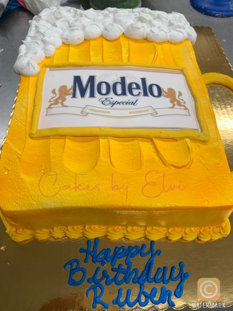 Whip Cream Icing, Modelo Beer Cake, Cocina Aesthetic, Beer Themed Cake, Beer Themed Birthday Party, Beer Cakes, Beer Party Theme, Surprise Birthday Cake, Modelo Beer