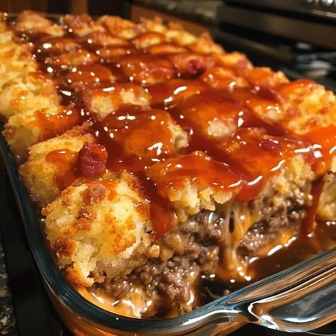 Tater Tot Meatloaf, Cheesy Meatloaf, Cheesy Tater Tots, Meatloaf Casserole, Baby Ray, Tater Tot Recipes, Sweet Baby Ray, Beef Casserole Recipes, Tater Tots