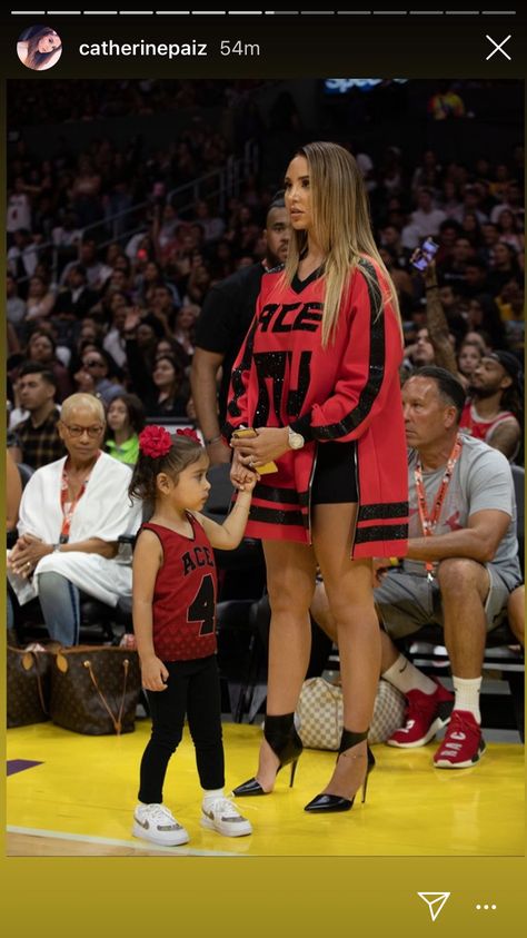 Awwww... Mommy (Catherine) and Daughter ( Elle) at the Ace Family Charity event ❤🖤❤🖤❤ The Ace Family Catherine, Catherine Mcbroom, The Ace Family Youtube, Ace Family Wallpaper, The Ace Family, Austin And Catherine, Catherine Paiz, Ace Hood, Kid Ink