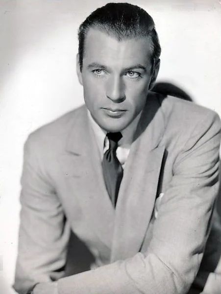 In our opinion these are the top 10 of the greatest male Hollywood stars of the 1940s ... 1950s Movie Stars, Klasik Hollywood, Frank James, Lillian Gish, Stars D'hollywood, Ryan O'neal, Hollywood Vintage, Gary Cooper, Kirk Douglas