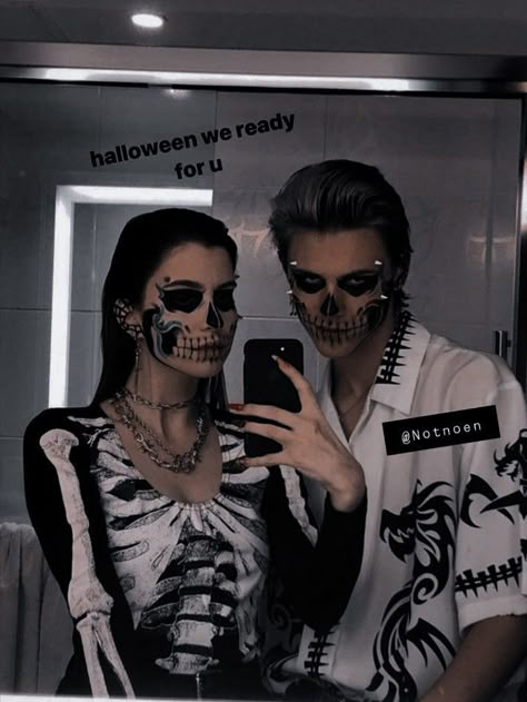 Horror Halloween Costumes, Skeleton Halloween Costume, Cute Halloween Makeup, Hot Halloween Outfits, Halloween Coustumes, Skeleton Makeup, Couples Halloween Outfits, Picture Prompts, Cute Couple Halloween Costumes