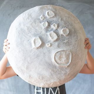 Giant Paper Mache Moon Paper Mache Moon, Space Vbs, Constellation Activities, Astronomy Decor, Diy Paper Mache, Classroom Tree, Early Science, Paper Mache Projects, Astronaut Party