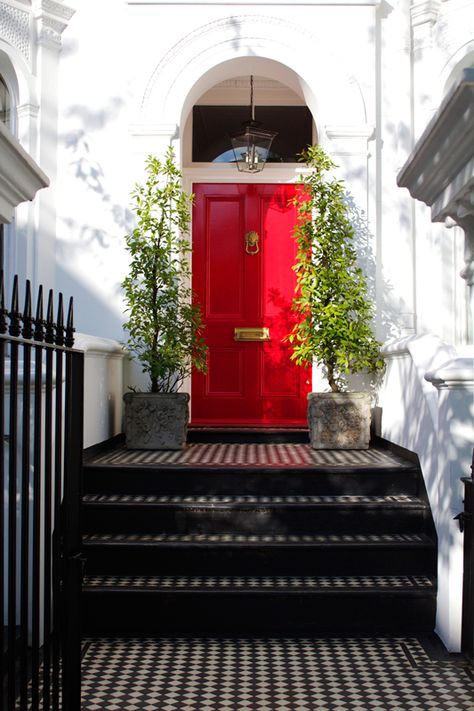 loveliest red door in london #red #door #london Front Door Entrance Ideas, Victorian Front Door, Front Door Inspiration, Red Doors, Yellow Front Doors, Red Front Door, Black Front Doors, Door Paint Colors, Door Entryway