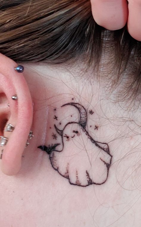 Ghost Tattoo Behind Ear, Behind The Ear Ghost Tattoo, Tattoo Ideas Ghost, Tattoo Behind The Ear, Ear Tats, Behind The Ear Tattoo Ideas, Emo Tattoos, Behind The Ear Tattoo, Tattoo Behind Ear