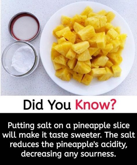 Has anyone tried this? I’m good on the salt, but if I did try it, I would use pink Himalayan Salt and not table salt... 🍍 🍍 ———————… Eating Pineapple, Best Juicer, Did You Know Facts, Health Eating, Food Facts, Natural Medicine, Health Diet, Nutrition Tips, General Knowledge