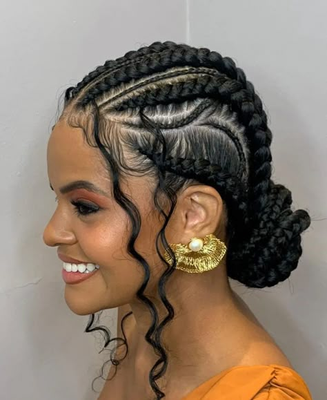 Black Hairstyles Vacation, Mixed Braids Hairstyles Black, Low Ponytail Hairstyles For Black Women Braids, Easy Braid Protective Styles, Short Quick Braided Hairstyles, Braid And Ponytail Hairstyles Black, Boricua Hairstyles, Quick Scalp Braid Styles, Stitch Braid Bun With Curls