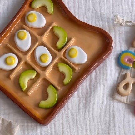 Amanda Eve, Clay Tic Tac Toe Board, Tic Tac Toe Board, Diy Pottery Painting, Instagram Breakfast, Diy Air Dry Clay, Air Dry Clay Projects, Clay Diy Projects, Clay Crafts Air Dry