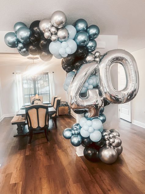 40th Birthday Balloon Arch, 21st Birthday Balloons, 40th Birthday Balloons, Man Bouquet, Party Pops, Balloon Decor, Balloon Bouquet, Small Business Ideas, Balloon Arch